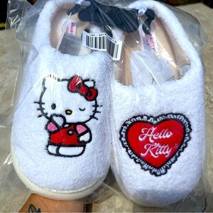 Hello Kitty Valentine Slippers
